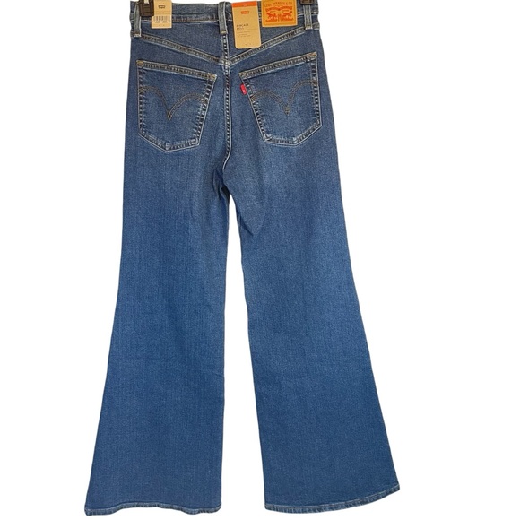 SOLD-Levi's Super-High Rise Ribcage Bell Flare Blue Jeans Women’s NWT Size 29X32 - Picture 2 of 16